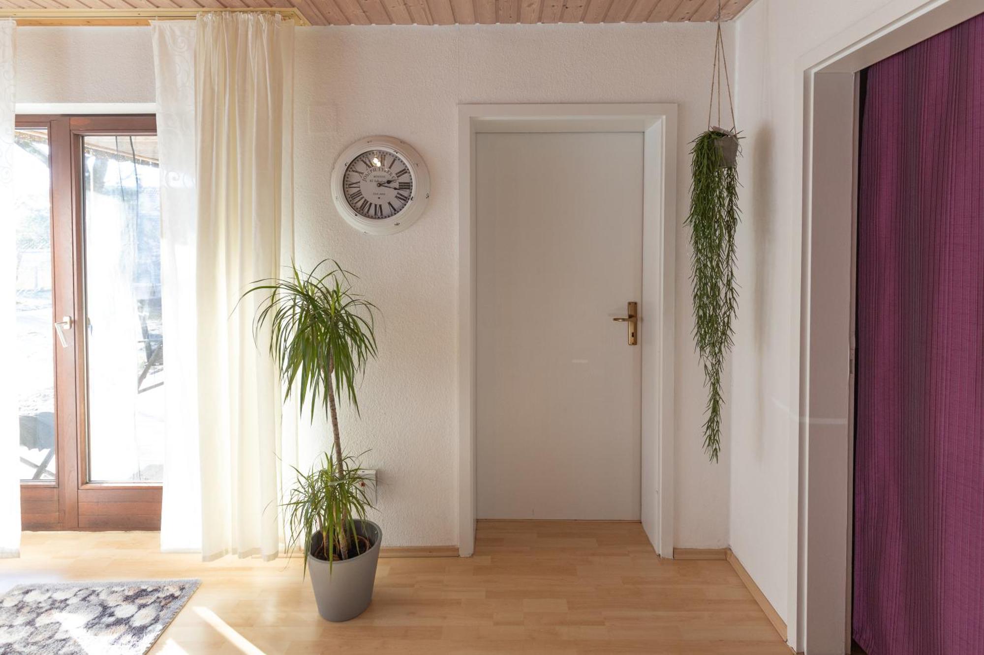Elw, Sep. Eingang, Ueberdachte Terrasse, Naehe Backnang Apartman Althutte Kültér fotó