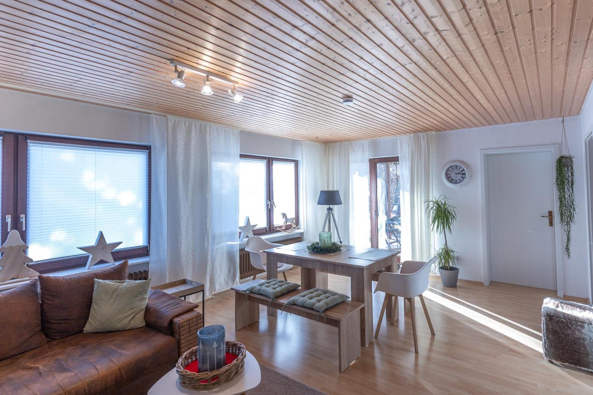 Elw, Sep. Eingang, Ueberdachte Terrasse, Naehe Backnang Apartman Althutte Kültér fotó