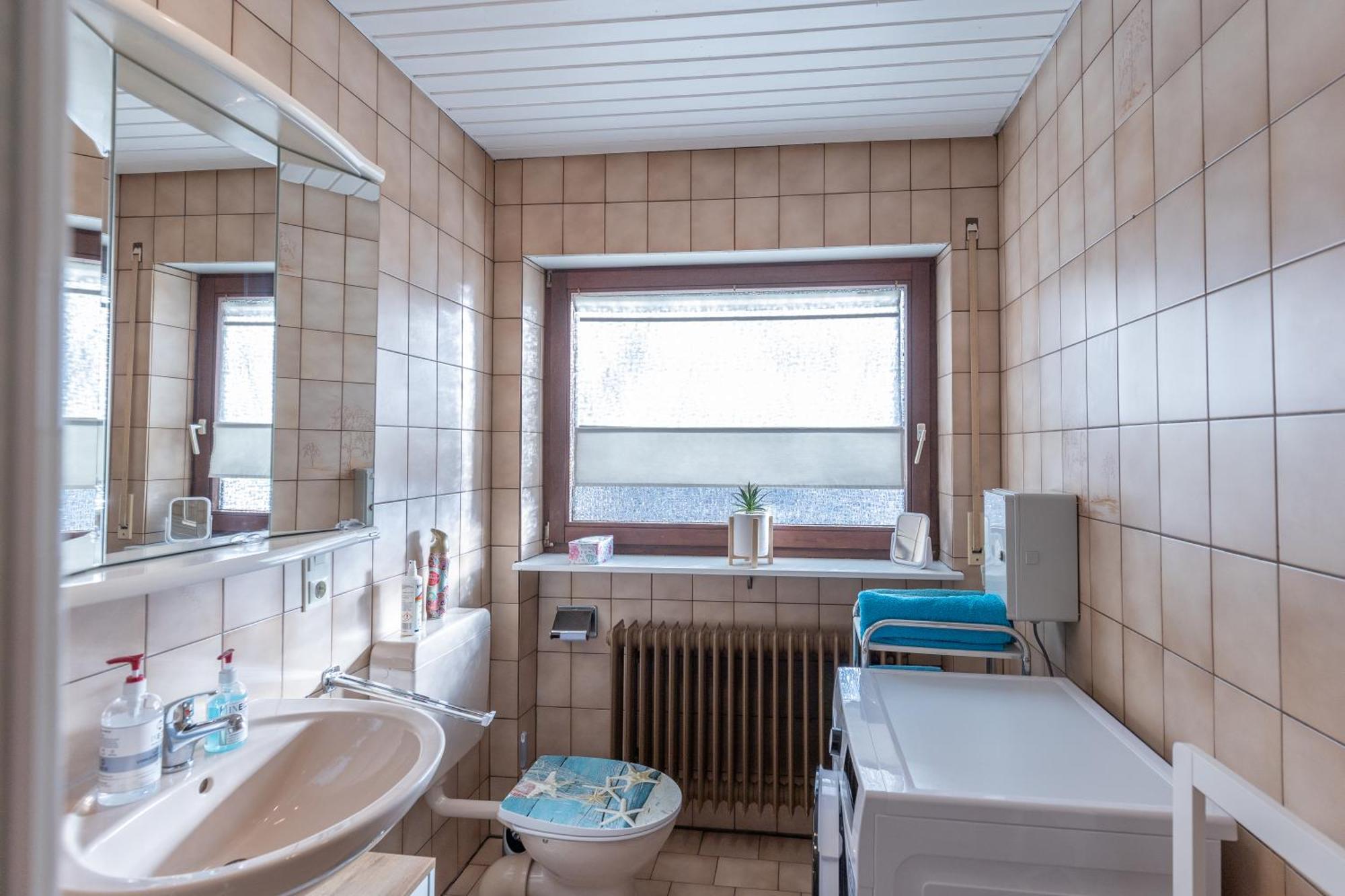 Elw, Sep. Eingang, Ueberdachte Terrasse, Naehe Backnang Apartman Althutte Kültér fotó