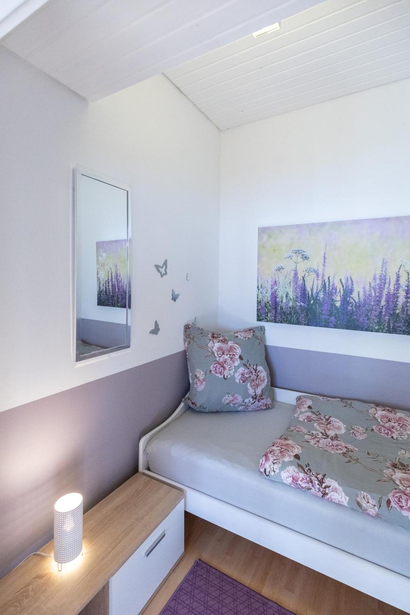Elw, Sep. Eingang, Ueberdachte Terrasse, Naehe Backnang Apartman Althutte Kültér fotó